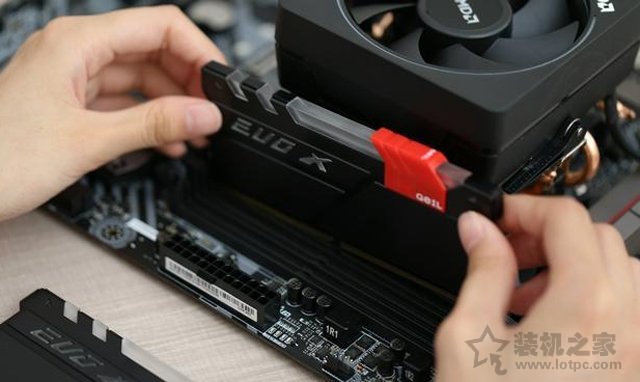 显卡风扇转一下就停了（显卡风扇不转电脑黑屏）