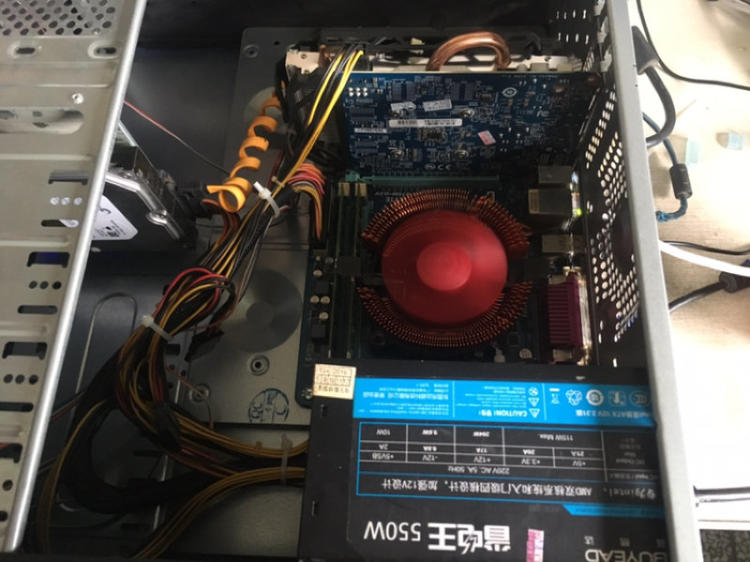 led显示条屏有一路不亮_安装完吉吉播发器为什么网页还是显示要安装_显示器不亮