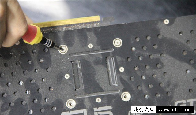 独立显卡怎么清理灰尘？教你如何给台式显卡清灰