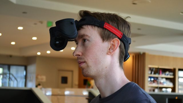 vr显示器