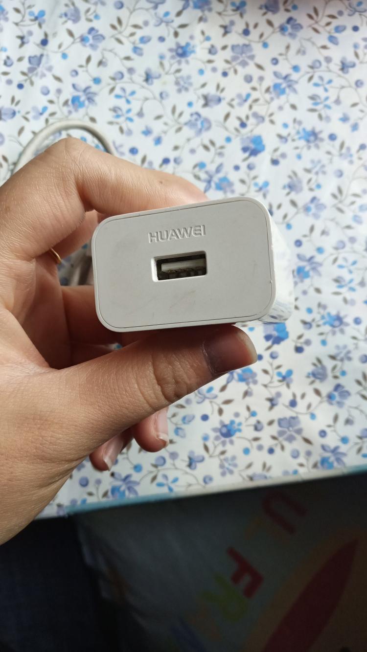 充电宝连接笔记本电脑_笔记本连接电源不充电_充电宝连接笔记本电脑