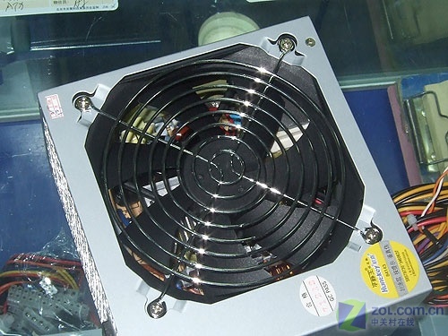 电脑主机开机不响_电脑主机开机噪音大_电脑主机开机噪音大