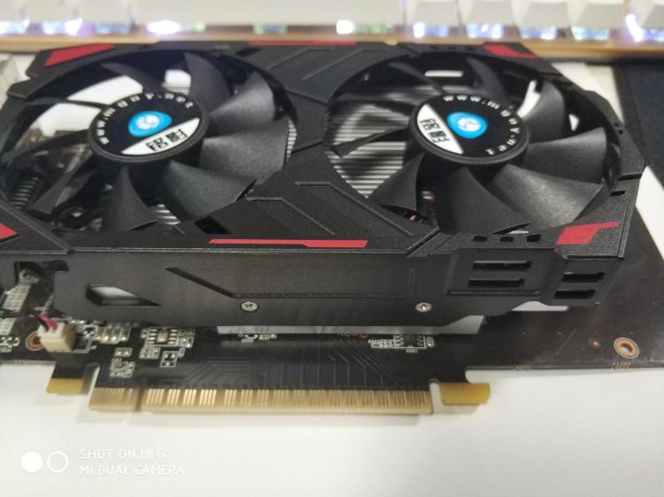 显卡技嘉好还是七彩虹_技嘉和七彩虹的显卡_影驰七彩虹技嘉哪个好