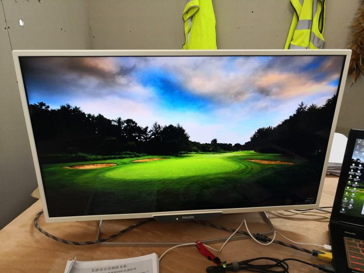 飞利浦显示器两个接口_飞利浦显示器有驱动吗_飞利浦s9000系列接口
