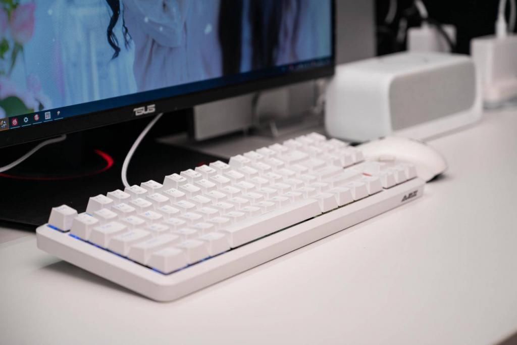 电脑主机噪音大 显示器不显示