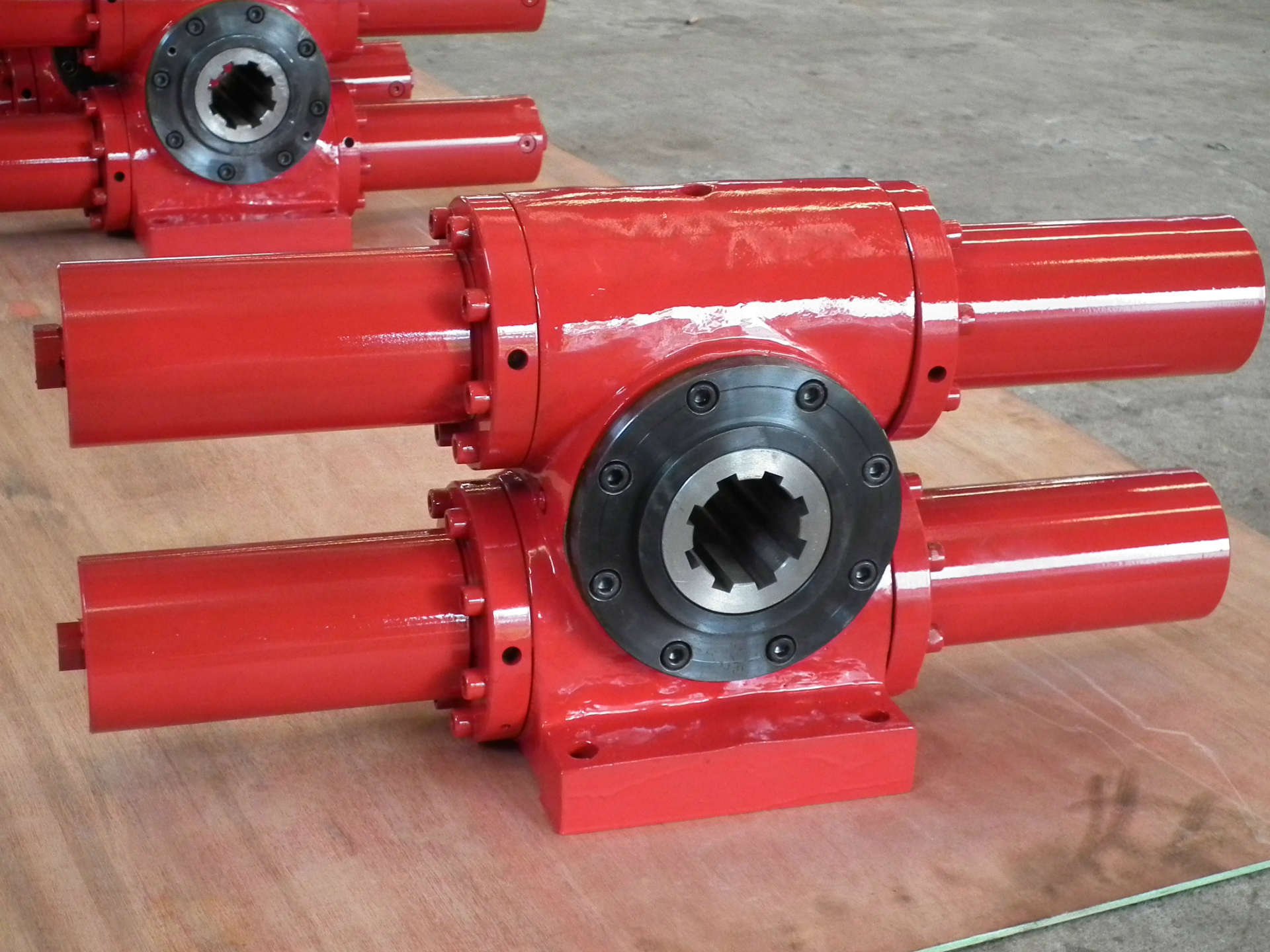 机械键盘黑轴和红轴区别_机械键盘红轴和黑轴区别_什么轴机械键盘