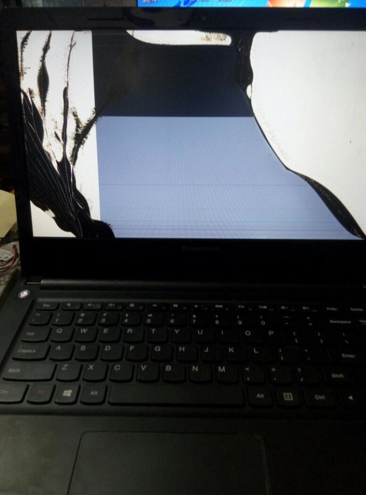 液晶坏屏图片_笔记本电脑屏坏了_hevd屏坏了可以用笔记本屏吗