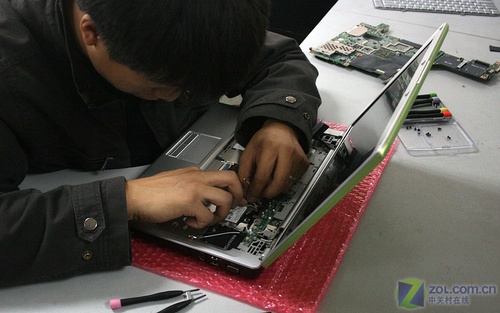 难得一见！戴尔工程师换NB主板