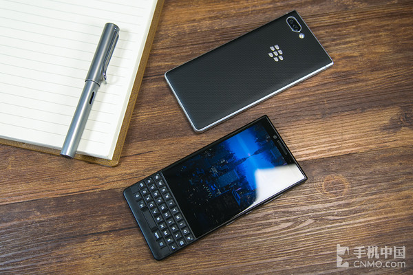 黑莓KEY2