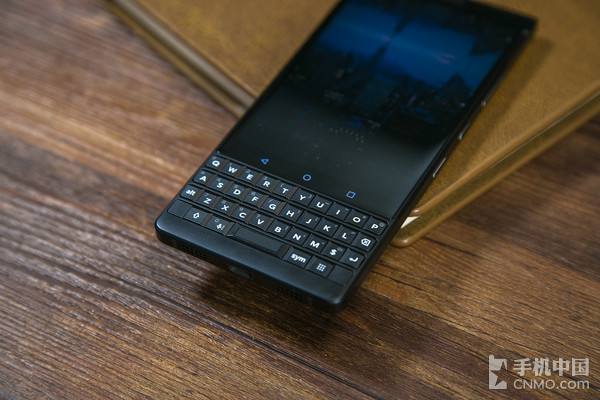 黑莓KEY2