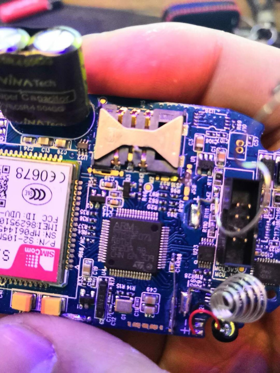 主板内存插槽接触不良_主板cpu插槽更换价格_主板插槽类型