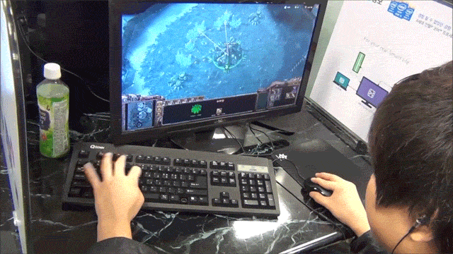 韩国星际2职业玩家都用什么鼠标