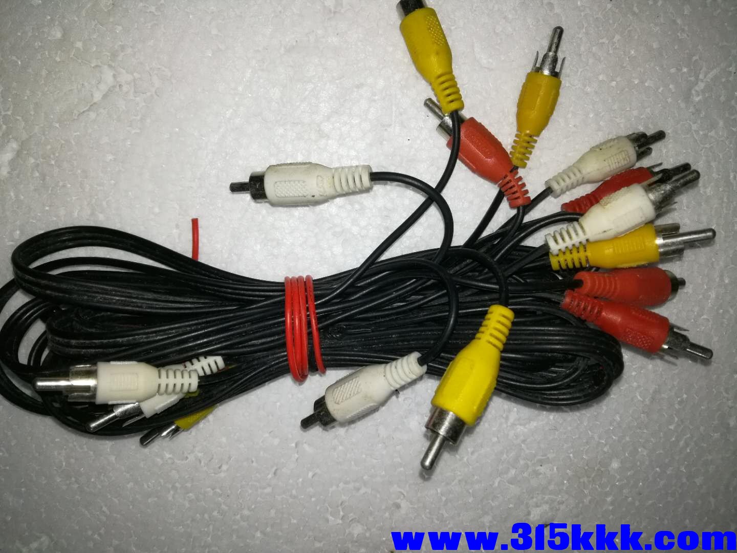 笔记本电脑音箱只有一个响_笔记本开机硬盘响风扇不转_笔记本电脑响个不停