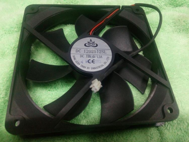 电脑主机风扇声音大_电脑主机风扇声音太大_电脑主机风扇转动的声音很大