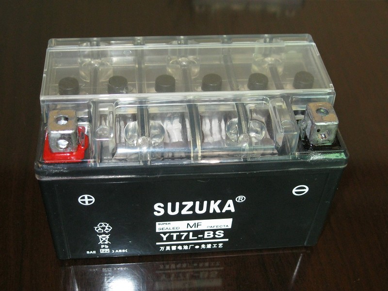 笔记本卸掉电池插电源_苹果笔记本电脑插在电源上使用电池会坏吗?_联想v450笔记本电池刚插上会充电 过一会儿