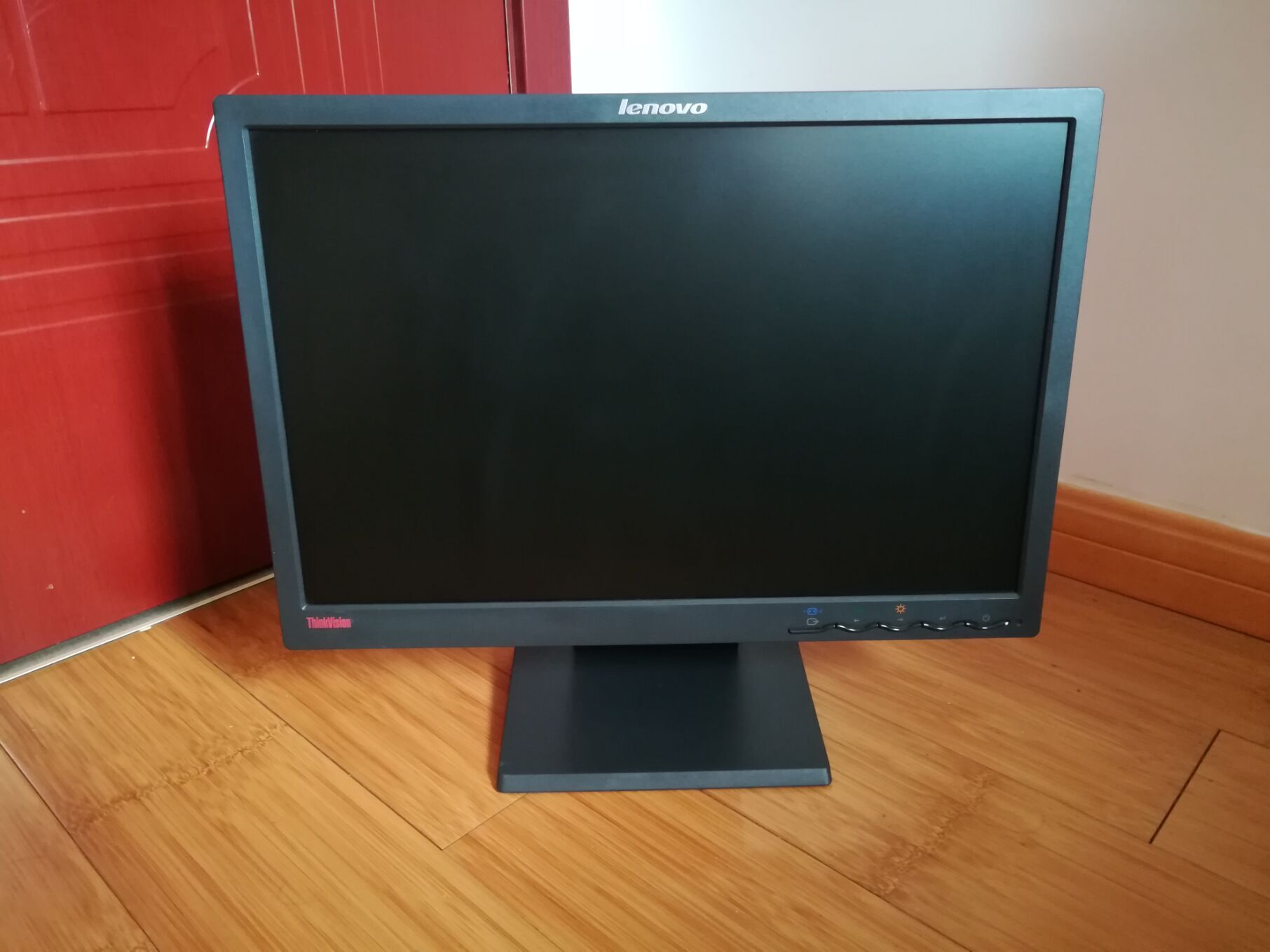 联想19寸宽屏16:10显示器图片_搁物架造型图片_变体美术字图片大全