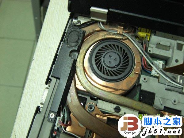 笔记本cpu风扇价格_笔记本cpu风扇加润滑油_笔记本cpu风扇散热叶片怎样取下