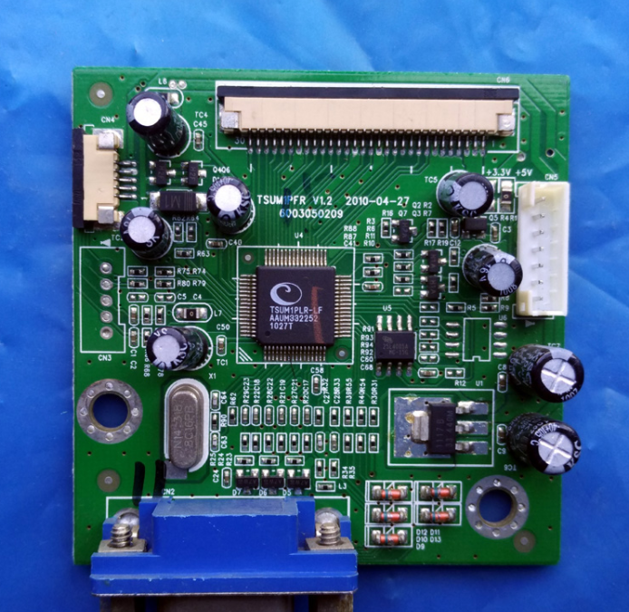 监控屏_监控主板连接显示屏_主板电源线连接错误会不会把主板