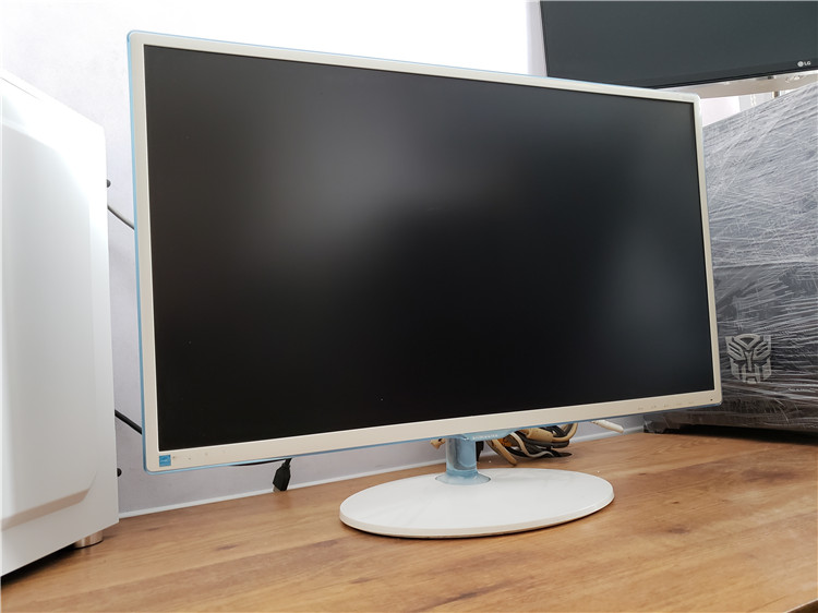 笔记本连接电视怎么设置_笔记本连接电视盒子_笔记本电脑连接液晶电视