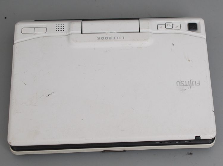 全新库存笔记本电脑