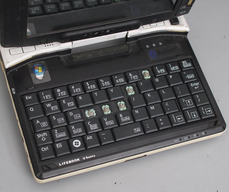 全新库存笔记本电脑