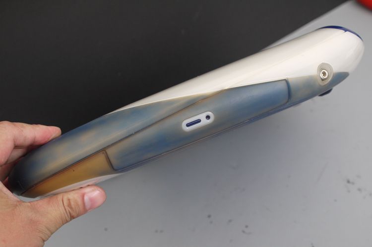 全新库存笔记本电脑