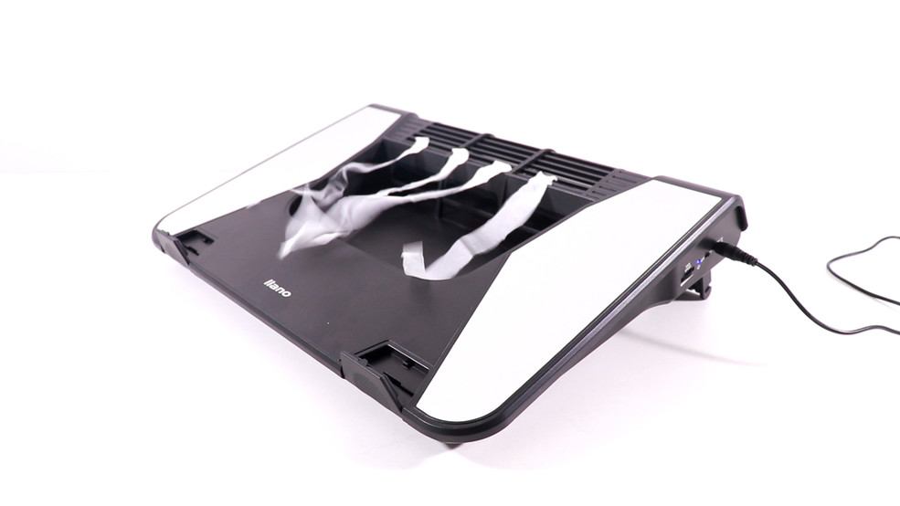 风扇位置及风向可调的笔记本电脑外置散热器