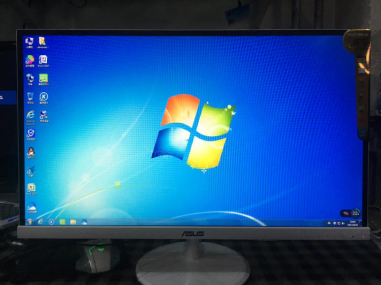 显示器壁挂架_安装完吉吉播发器为什么网页还是显示要安装_显示器挂架小