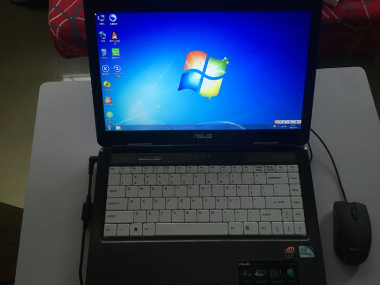 如何打开我用电脑传到三星9500手机文件_华硕笔记本电脑vm9500z怎么样_笔记本9500主板图