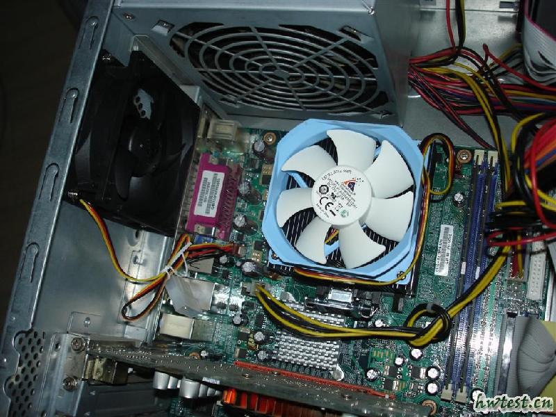 电脑声音没有了 连开机声音都没_笔记本电脑没了声音_笔记本插上耳机电脑还有声音