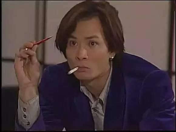 rat5鼠标怎么会自己动 ?_正当防卫3鼠标动不了_电脑黑屏只有鼠标可以动