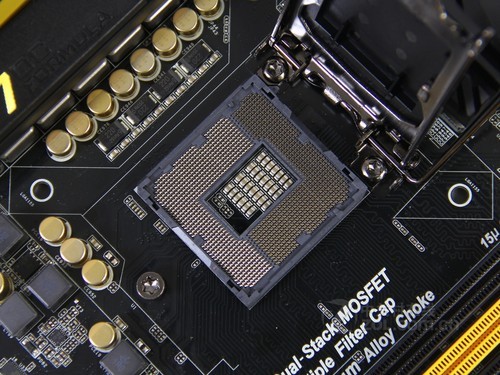 主板怎么选_x99双路交火选什么主板_选内存频率是看cpu还是主板