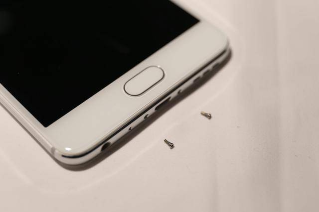 魅蓝note5主板拆解