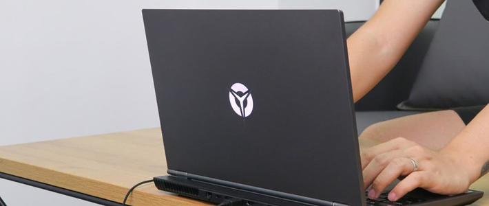 24寸显示器用多少dpi_27寸游戏显示器推荐_34寸显示器有曲面好吗