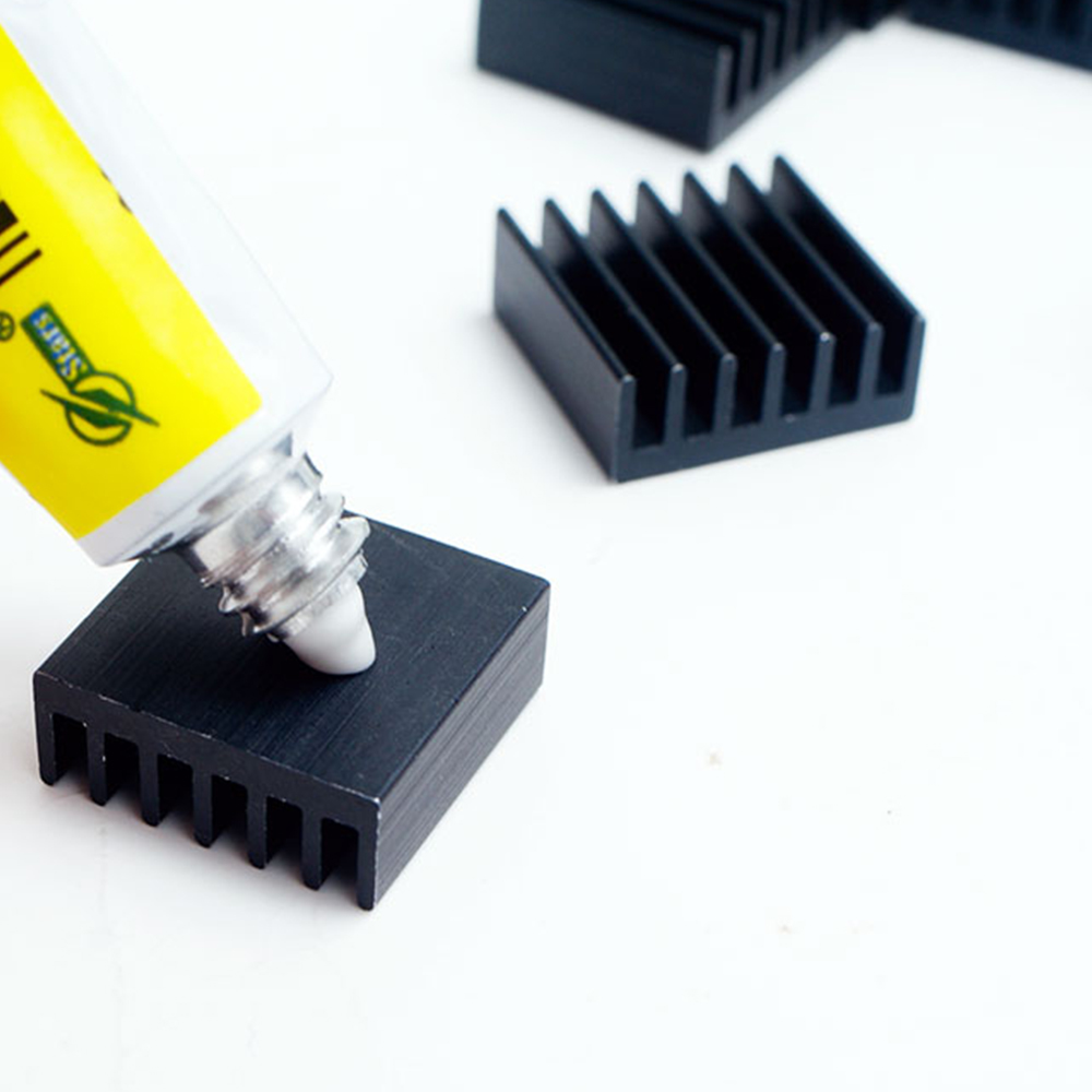 cpu散热硅胶片怎么用_cpu散热硅胶多久换一次_散热硅胶 cpu