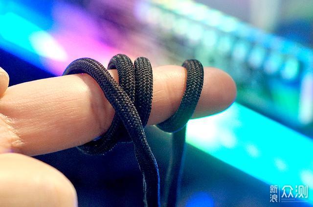 酷冷至尊洞洞鼠标：鼠标轻量化，玩久手不累_新浪众测