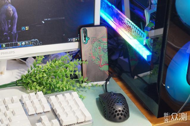 酷冷至尊洞洞鼠标：鼠标轻量化，玩久手不累_新浪众测
