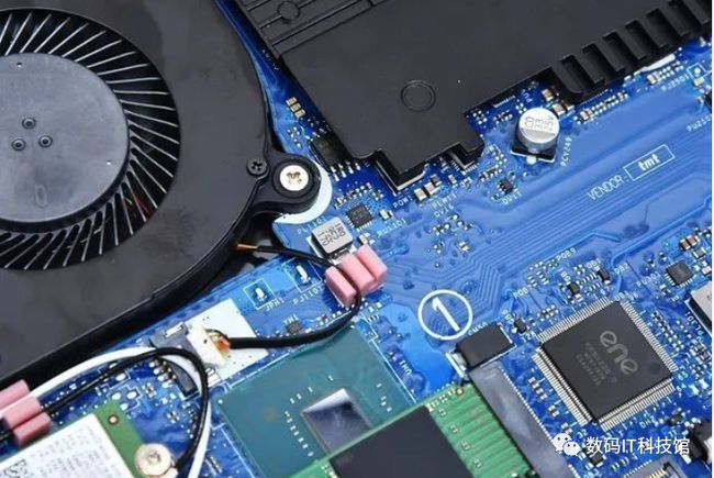 笔记本电脑用散热器能降温吗？_笔记本散热器有用吗_笔记本散热好