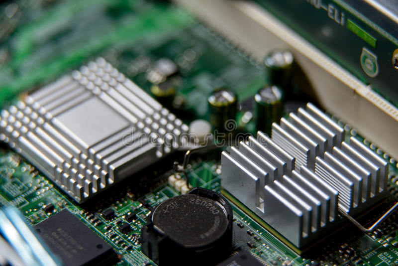 电脑主机一般值多少钱_电脑主机一般值多少钱_一台电脑主机一般功率