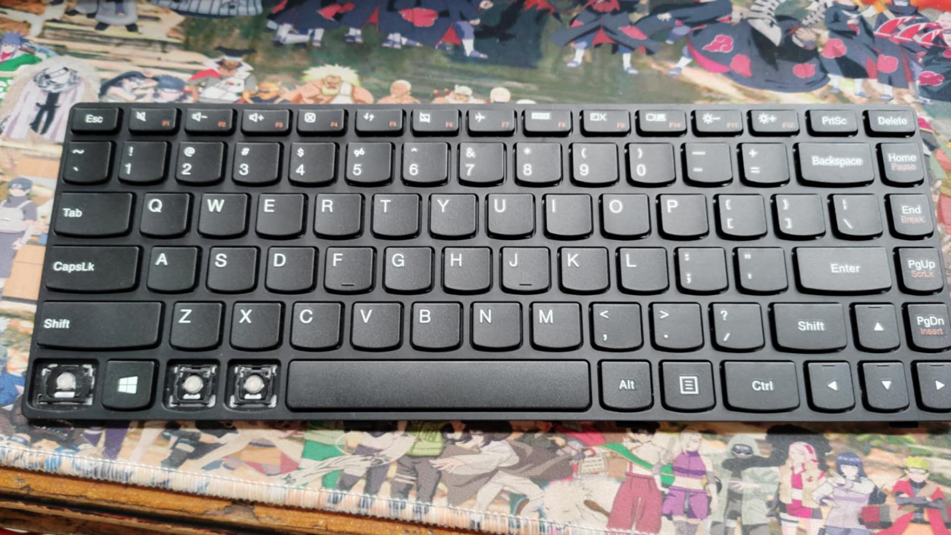 笔记本键盘薄膜怎么拆