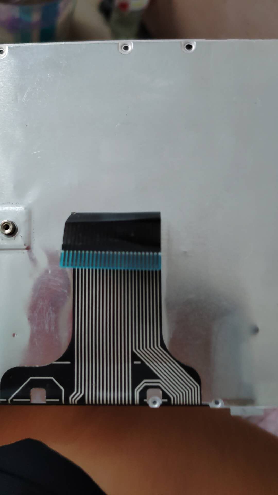 笔记本键盘薄膜怎么拆