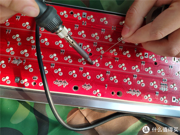 机械键盘换轴维修太简单了吧