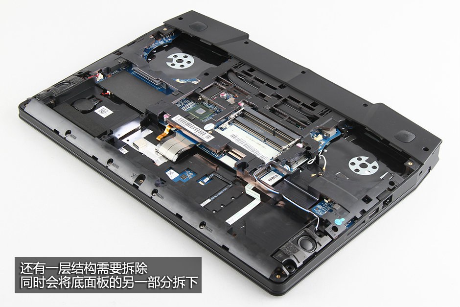 电脑主机怎么拆开清理_怎么把电脑主机拆开_电脑主机怎么拆开图解