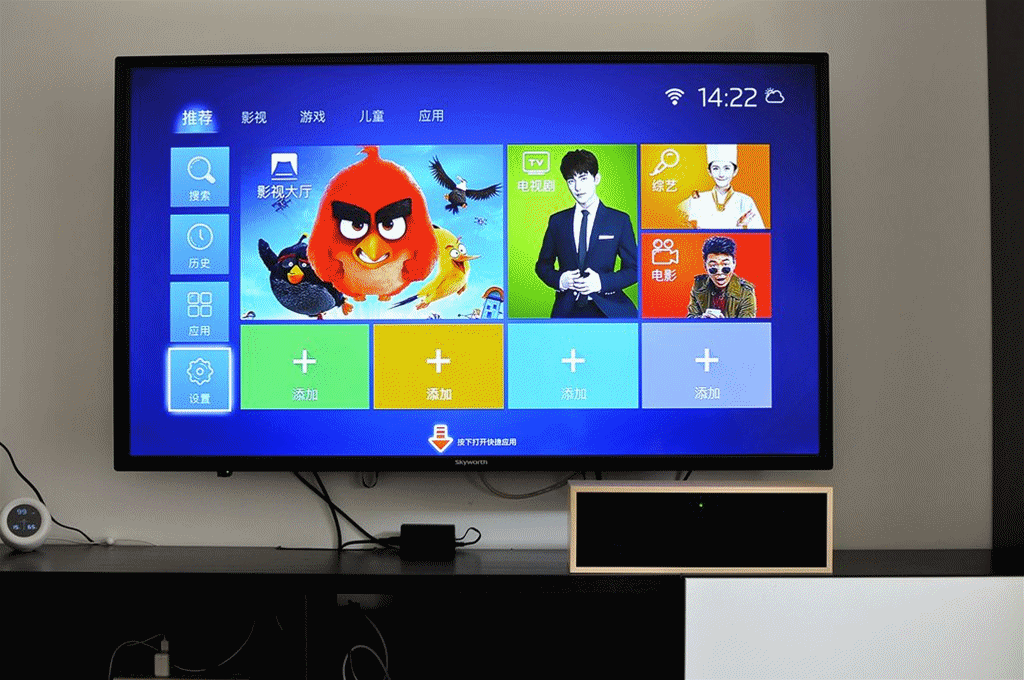 显示器接口类型接显卡的总线接口还是i\\o接口_一个显卡接两个显示器_ps3接显示器显示模糊