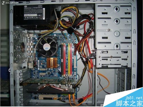 台式机固态硬盘安装图解