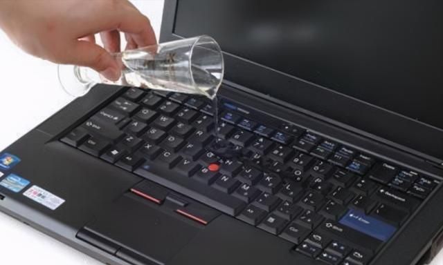 笔记本电脑按键掉了