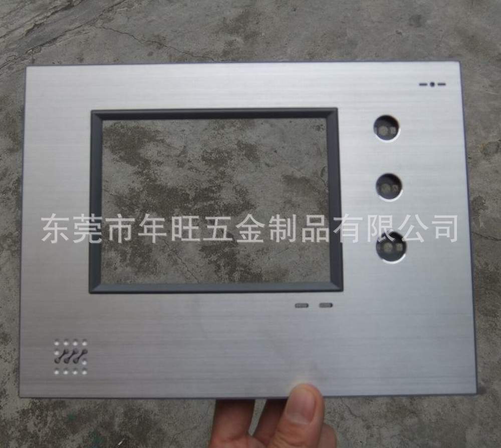 显示器tn屏和ips屏哪个好_tn屏和ips屏的区别_大型单机tn屏好还是ips好