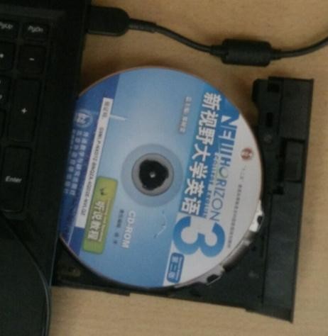 笔记本电脑如何放入及播放光盘？放入光盘并且播放方法一览