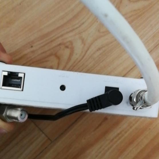 电视竖屏显示怎么设置_显示屏模糊 显卡设置_三屏显示 bios设置