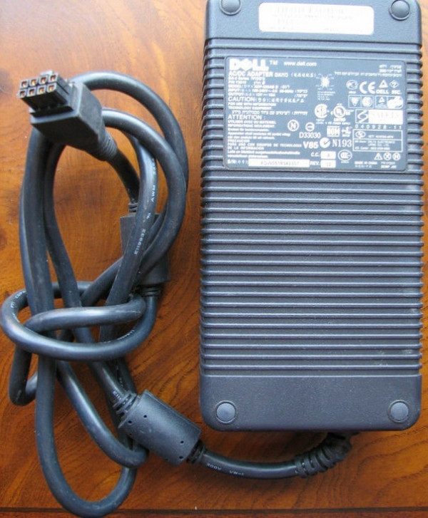 独立显卡电源接口类型